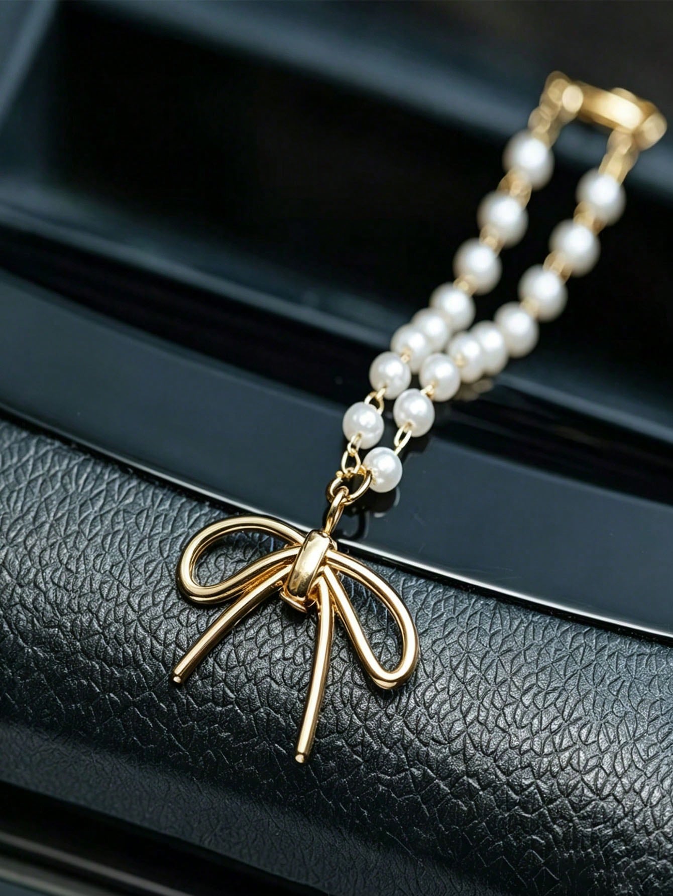 Pearl Bow Car Pendant Alloy Fa - Interior Design Minimalist ulasan dan harga